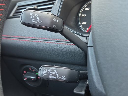 Seat Ibiza 1.0 TSI FR Business Intense | Panoramadak | Achteruitrijcamera | Airco (automatisch) | Apple Carp... ActivLease financial lease