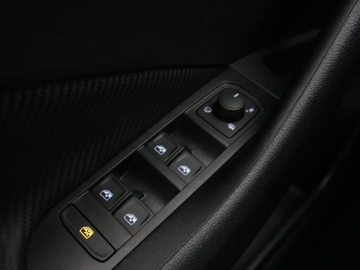 Skoda Kamiq 1.0 TSI 115pk DSG Monte Carlo Camera Navi via App Virtual Cockpit Pdc LM velgen 136 ActivLease financial lease