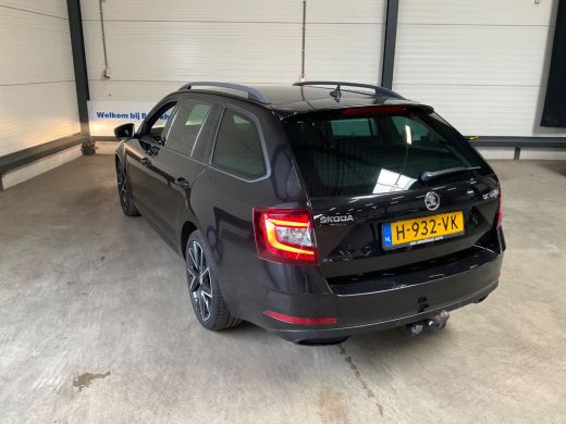 Skoda Octavia Combi 1.5 TSI 150 pk Greentech Sport Business 7-DSG | Achteruitrijcamera | Airco (automatisch) | ... ActivLease financial lease