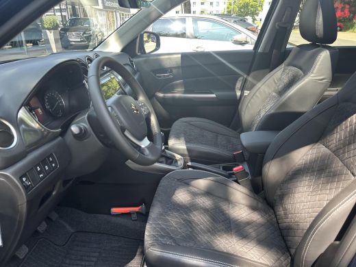 Suzuki Vitara 1.4 Boosterjet Style Smart Hybrid ActivLease financial lease