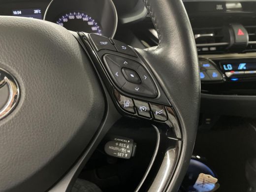 Toyota C-HR 1.8 Hybrid Style ActivLease financial lease