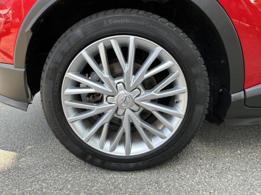 Toyota C-HR 2.0 Hybrid Bi-Tone ActivLease financial lease
