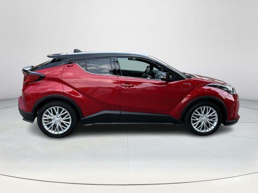 Toyota C-HR 2.0 Hybrid Bi-Tone ActivLease financial lease