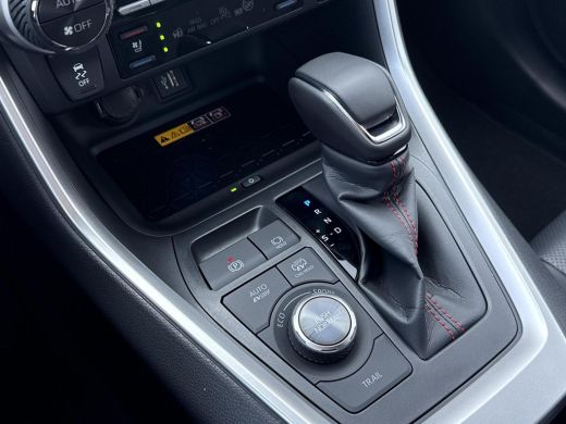 Toyota RAV4 2.5 Plug-in Hybrid AWD Bi-Tone Plus **NIEUWE AUTO/ PANORAMADAK/ DIRECT LEVERBAAR** ActivLease financial lease