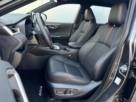 Toyota RAV4 2.5 Plug-in Hybrid AWD Bi-Tone Plus **NIEUWE AUTO/ PANORAMADAK/ DIRECT LEVERBAAR** ActivLease financial lease
