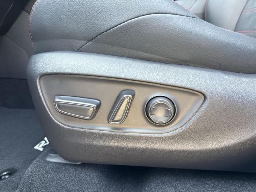 Toyota RAV4 2.5 Plug-in Hybrid AWD Bi-Tone Plus **NIEUWE AUTO/ PANORAMADAK/ DIRECT LEVERBAAR** ActivLease financial lease
