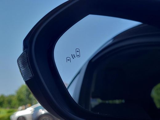 Toyota Yaris 1.5 Hybrid 115 Dynamic Comfort Pack | Parkeersensoren | Blindspot | Apple CarPlay | Rijklaarprijs... ActivLease financial lease