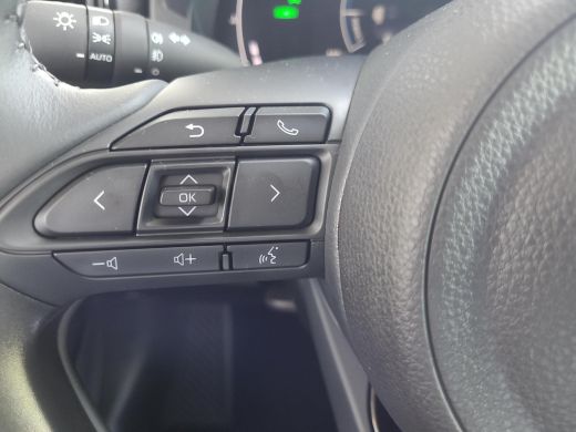 Toyota Yaris 1.5 Hybrid 115 Dynamic Comfort Pack | Parkeersensoren | Blindspot | Apple CarPlay | Rijklaarprijs... ActivLease financial lease