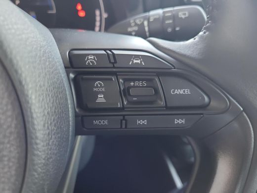 Toyota Yaris 1.5 Hybrid 115 Dynamic Comfort Pack | Parkeersensoren | Blindspot | Apple CarPlay | Rijklaarprijs... ActivLease financial lease