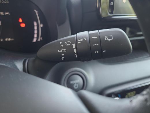 Toyota Yaris 1.5 Hybrid 115 Dynamic Comfort Pack | Parkeersensoren | Blindspot | Apple CarPlay | Rijklaarprijs... ActivLease financial lease