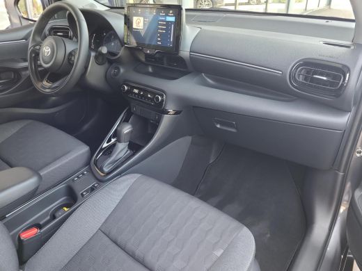 Toyota Yaris 1.5 Hybrid 115 Dynamic Comfort Pack | Parkeersensoren | Blindspot | Apple CarPlay | Rijklaarprijs... ActivLease financial lease
