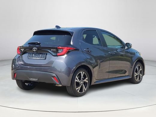 Toyota Yaris 1.5 Hybrid 115 Dynamic Comfort Pack | Parkeersensoren | Blindspot | Apple CarPlay | Rijklaarprijs... ActivLease financial lease