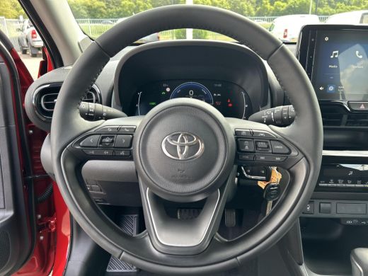 Toyota Yaris Cross 1.5 Hybrid 115 Active Comfort Pack ActivLease financial lease