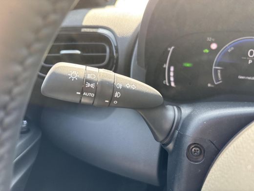 Toyota Yaris Cross 1.5 Hybrid 115 Dynamic + comfort pack! | private lease vanaf €385 p.m. ActivLease financial lease