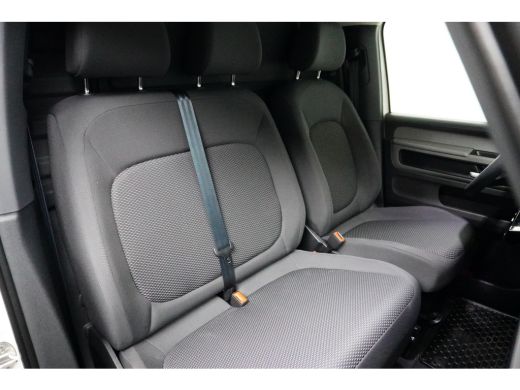 Volkswagen ID. Buzz Cargo Cargo | Inbouw kasten | LMV 18" | 2 set wielen | Camera | LED | Navi | Multifunct stuurwiel | ActivLease financial lease