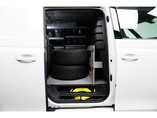Volkswagen ID. Buzz Cargo Cargo | Inbouw kasten | LMV 18" | 2 set wielen | Camera | LED | Navi | Multifunct stuurwiel | ActivLease financial lease