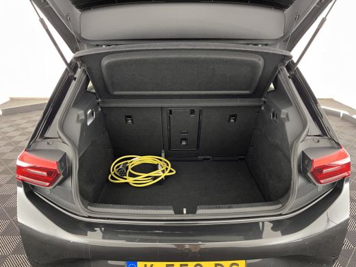 Volkswagen ID.3 First Plus 58 kWh [ 3-Fase ] (INCL.BTW) *FULL-LED | MATRIX-LED | DIGI-COCKPIT | NAVI-FULLMAP | AM... ActivLease financial lease