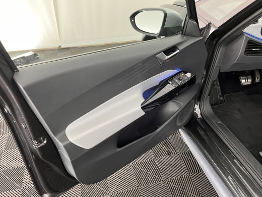 Volkswagen ID.3 First Plus 58 kWh [ 3-Fase ] (INCL.BTW) *FULL-LED | MATRIX-LED | DIGI-COCKPIT | NAVI-FULLMAP | AM... ActivLease financial lease