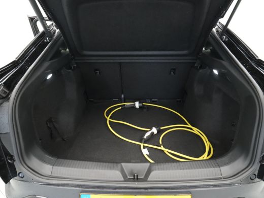Volkswagen ID.5 Pro 77 kWh Warmtepomp Navi Clima Acc 268 ActivLease financial lease