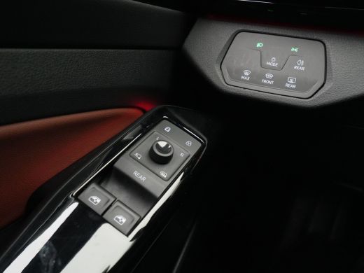 Volkswagen ID.5 Pro 77 kWh Warmtepomp Navi Clima Acc 268 ActivLease financial lease