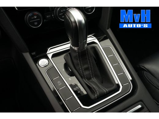 Volkswagen Passat Variant 1.4 TSI R-Line|VIRTUAL|TREKH|LED ActivLease financial lease