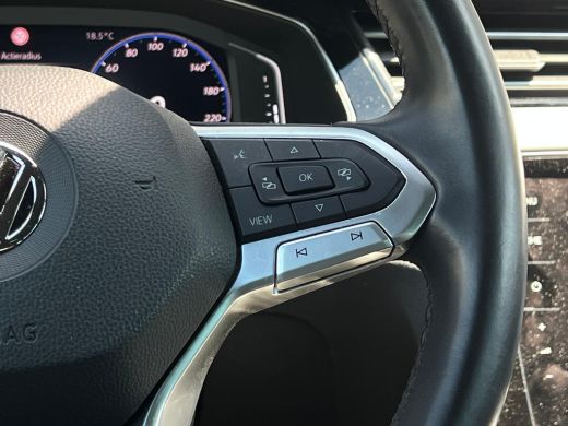 Volkswagen Passat Variant 1.5 TSI 150 pk 6-DSG Elegance Business R | Alarm klasse 1(startblokkering) | Buitenspiege... ActivLease financial lease