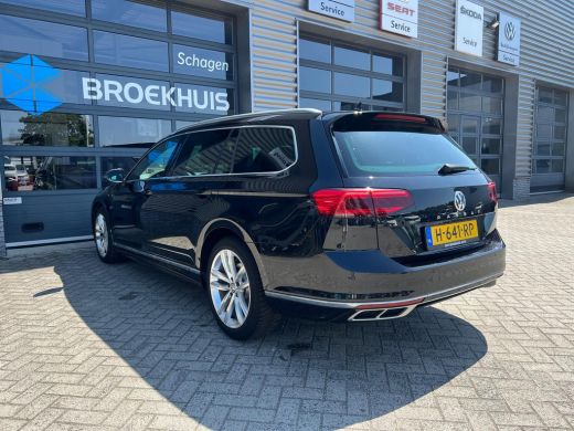 Volkswagen Passat Variant 1.5 TSI 150 pk 6-DSG Elegance Business R | Alarm klasse 1(startblokkering) | Buitenspiege... ActivLease financial lease