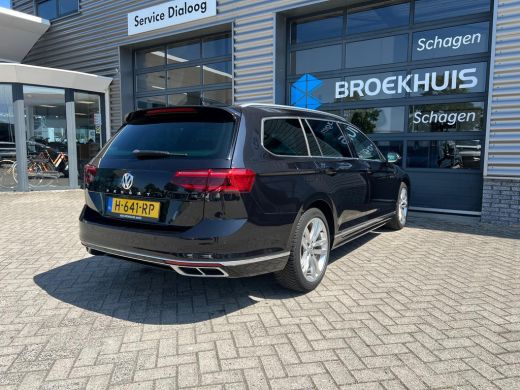 Volkswagen Passat Variant 1.5 TSI 150 pk 6-DSG Elegance Business R | Alarm klasse 1(startblokkering) | Buitenspiege... ActivLease financial lease