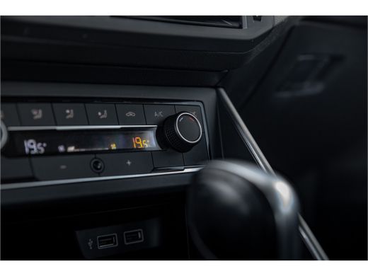 Volkswagen Polo 1.0 TSI Highline DSG | Automaat | Clima | Camera | Adapt. Cruise ActivLease financial lease