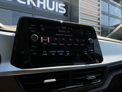 Volkswagen T-Roc 1.0 TSI 110 pk Life | Airco | Bandenspanningscontrolesysteem | Bluetooth telefoonvoorbereiding ActivLease financial lease