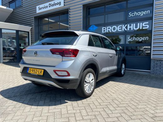 Volkswagen T-Roc 1.0 TSI 110 pk Life | Airco | Bandenspanningscontrolesysteem | Bluetooth telefoonvoorbereiding ActivLease financial lease