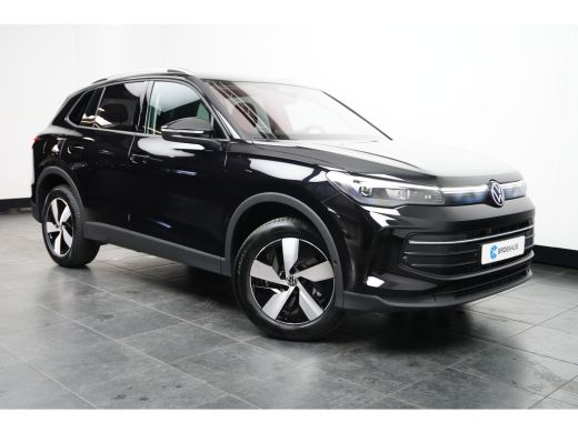 Volkswagen Tiguan 1.5 eHybrid 204PK DSG-6 Life Edition | NAVIGATIE | STUUR + STOELVERW. | ELEKTR. A. KLEP | CAMERA ActivLease financial lease