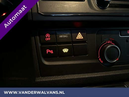 Volkswagen Transporter 2.0 TDI 150pk Automaat L2H1 Inrichting Euro6 Airco | Navigatie | LM Velgen | 2500kg Trekhaak Verw... ActivLease financial lease