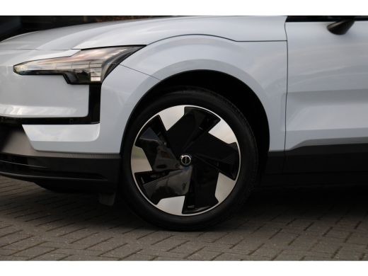 Volvo  EX30 Single Motor Extended Range Plus 69 kWh | Harman Kardon | Keyless Entry | Camera | Stoelverwarmin... ActivLease financial lease