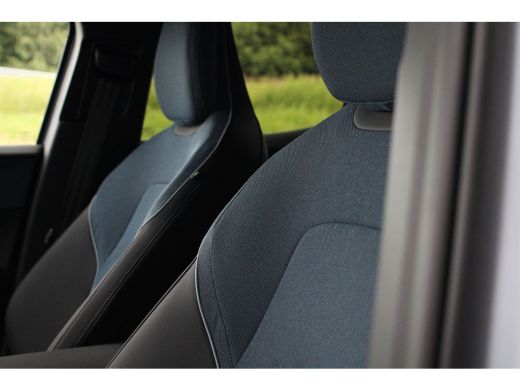Volvo  EX30 Single Motor Extended Range Plus 69 kWh | Harman Kardon | Keyless Entry | Camera | Stoelverwarmin... ActivLease financial lease