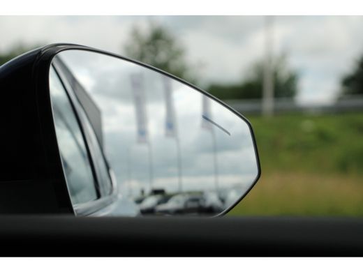 Volvo  EX30 Single Motor Extended Range Plus 69 kWh | Harman Kardon | Keyless Entry | Camera | Stoelverwarmin... ActivLease financial lease
