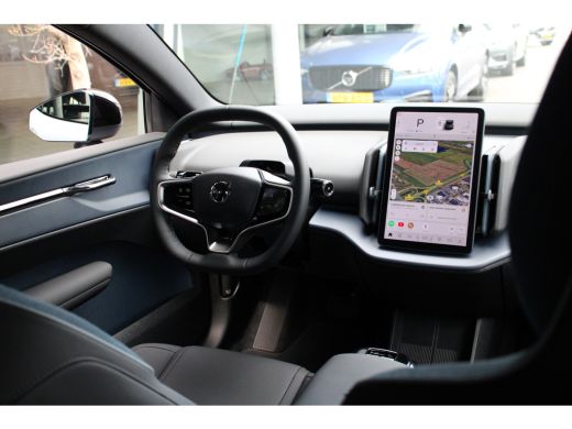 Volvo  EX30 Single Motor Extended Range Plus 69 kWh | Harman Kardon | Keyless Entry | Camera | Stoelverwarmin... ActivLease financial lease