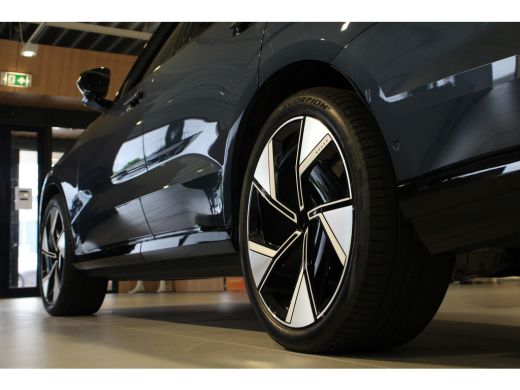 Volvo  EX90 Twin Motor Performance Ultra | Luchtvering | Bowers & Wilkins | Trekhaak | Pilot Assist | 22" | S... ActivLease financial lease