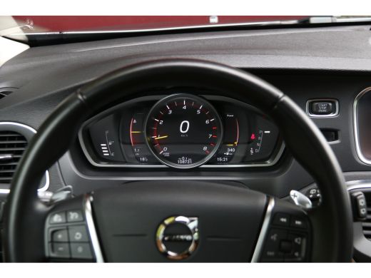 Volvo  V40 Cross Country 1.5 T3 Polar+ Luxury | Harman/Kardon | Panoramadak | Camera | Keyless | Schakel-pad... ActivLease financial lease