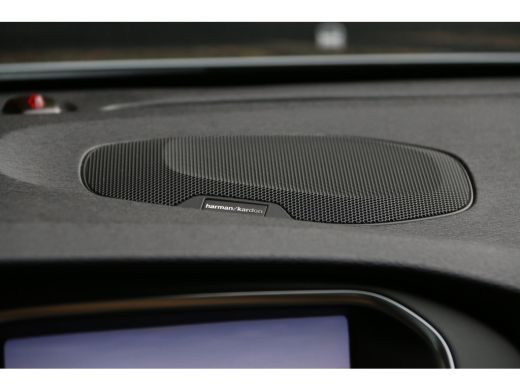 Volvo  V40 Cross Country 1.5 T3 Polar+ Luxury | Harman/Kardon | Panoramadak | Camera | Keyless | Schakel-pad... ActivLease financial lease