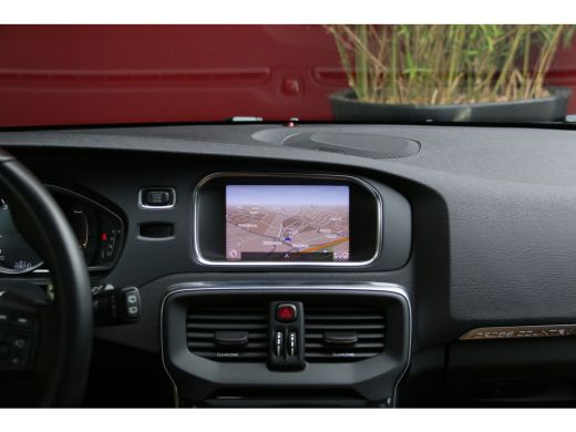 Volvo  V40 Cross Country 1.5 T3 Polar+ Luxury | Harman/Kardon | Panoramadak | Camera | Keyless | Schakel-pad... ActivLease financial lease