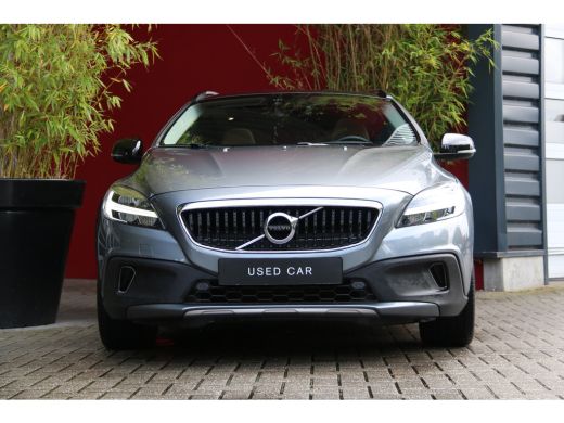Volvo  V40 Cross Country 1.5 T3 Polar+ Luxury | Harman/Kardon | Panoramadak | Camera | Keyless | Schakel-pad... ActivLease financial lease