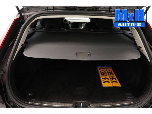 Volvo  V60 2.0 B3 Momentum Advantage|STOEL/STUUR.VERW|LEER|NAP ActivLease financial lease