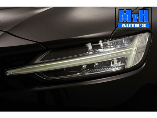 Volvo  V60 2.0 B3 Momentum Advantage|STOEL/STUUR.VERW|LEER|NAP ActivLease financial lease