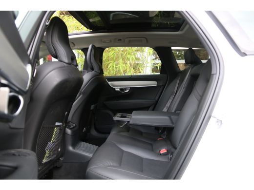 Volvo  V90 2.0 T6 Plug-in hybrid AWD Ultra Dark | Luchtvering | Trekhaak | 360 Camera | Pilot Assist | Panor... ActivLease financial lease