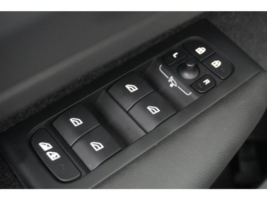 Volvo  XC40 1.5 T5 Recharge Core | Adaptive Cruise | BLIS | Stuur/stoelverwarming | Camera ActivLease financial lease