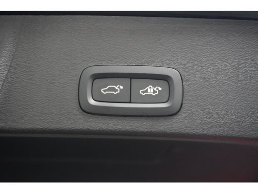 Volvo  XC40 1.5 T5 Recharge Core | Adaptive Cruise | BLIS | Stuur/stoelverwarming | Camera ActivLease financial lease