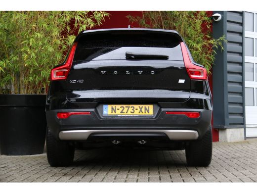 Volvo  XC40 Recharge Pro | Trekhaak | 360 Camera | Panoramadak | Harman/Kardon | Pilot Assist ActivLease financial lease