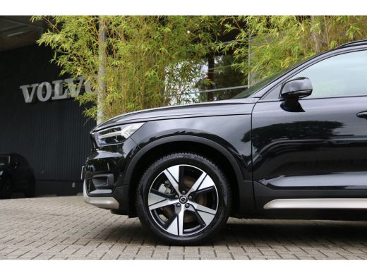 Volvo  XC40 Recharge Pro | Trekhaak | 360 Camera | Panoramadak | Harman/Kardon | Pilot Assist ActivLease financial lease