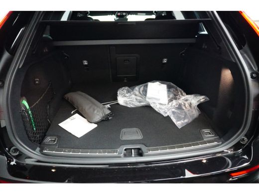 Volvo  XC60 2.0 T6 Plug-in hybrid AWD Plus Dark | Panoramadak | 21" Velgen | Memory Seats | Harman/Kardon | A... ActivLease financial lease